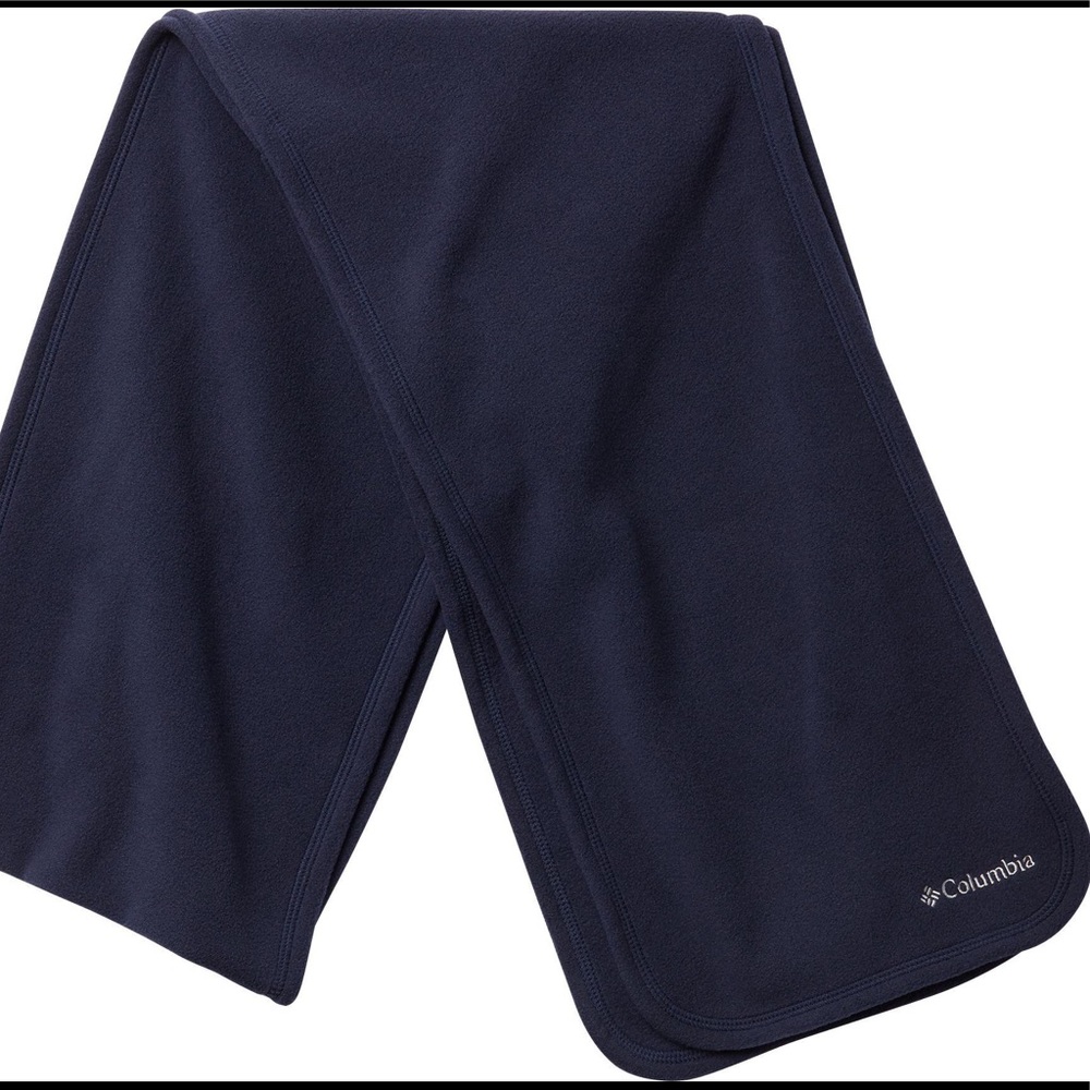 Columbia’s Fast Treck Scarf